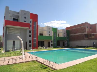 casa-3-pisos-estilo-minimalista-en-condominio