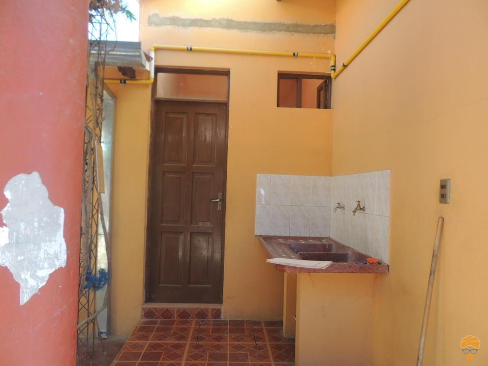 10-thumbnail-vendo-casa-sobre-350-mts-km-6