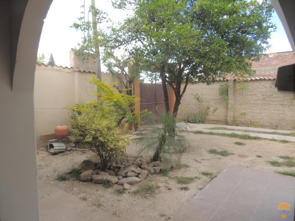 16-thumbnail-vendo-casa-con-lote-en-vinto
