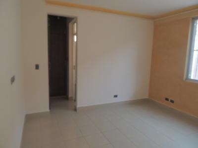 vendo-lindo-departamento-sobr-la-avsimon-lopez