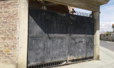 vendo-casa-como-terreno-sobre-bush