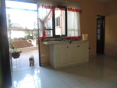 vendo-casa-sobre-avenida-de-540-metros