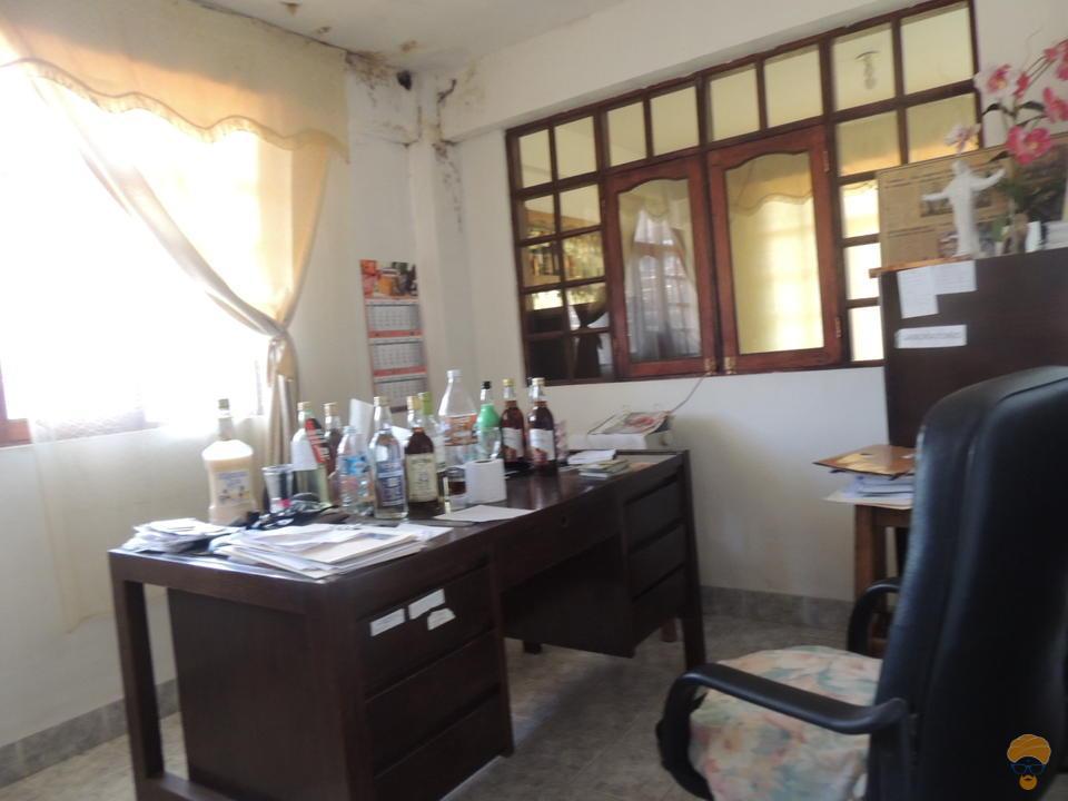 6-thumbnail-vendo-casa-de-dos-plantas-sobre-1002-m