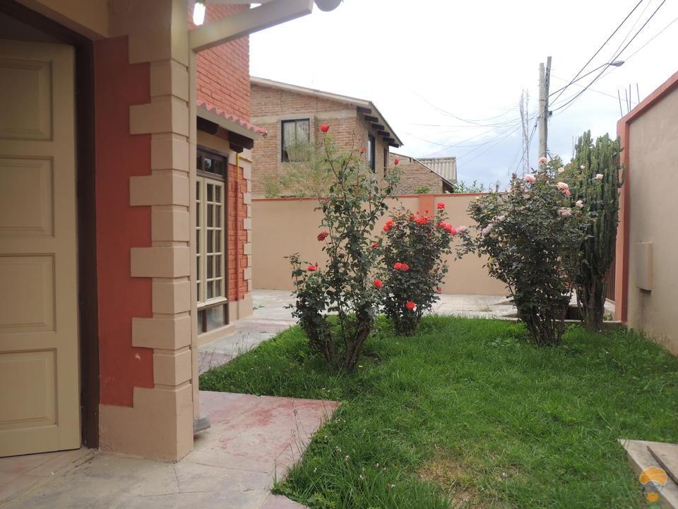 6-thumbnail-hermosa-casa-en-venta-carretera-urbanizacion