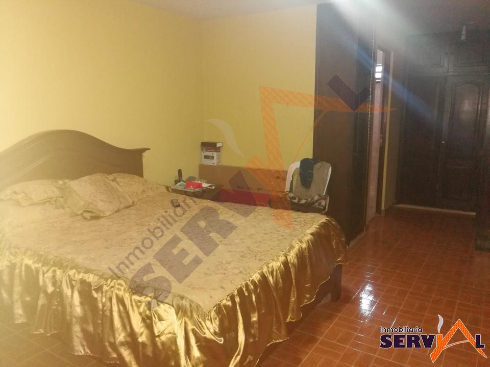 8-thumbnail-vendo-casa-de-2-plantas-entre-av-libertador