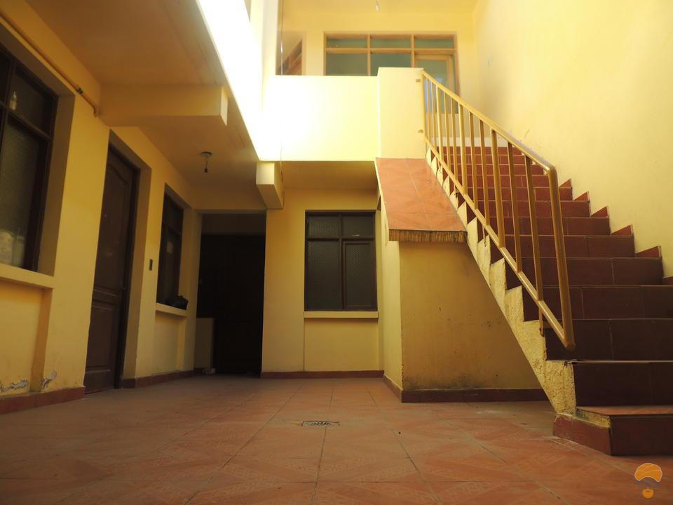 3-thumbnail-casa-en-venta-inmediaciones-templo-departamento