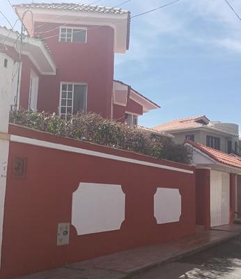 alquilo-casa-independiente-2-plantas-america-oeste