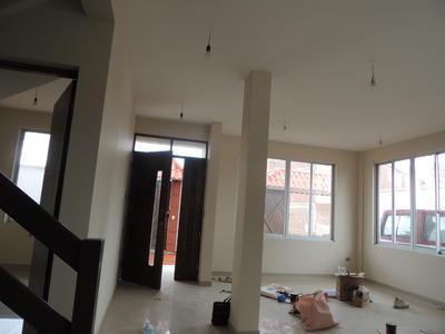 vendo-casa-a-estrenar-de-3-pisos