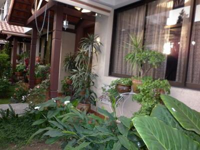 alquilo-amplia-casa-inmediaciones-de-la-plazuela-quintanilla
