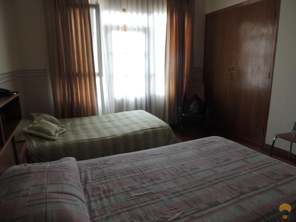 6-thumbnail-vendo-casa-de-2-plantas-av-simon-lopez