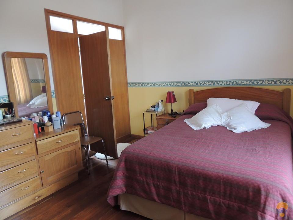 5-thumbnail-vendo-casa-de-2-plantas-av-simon-lopez