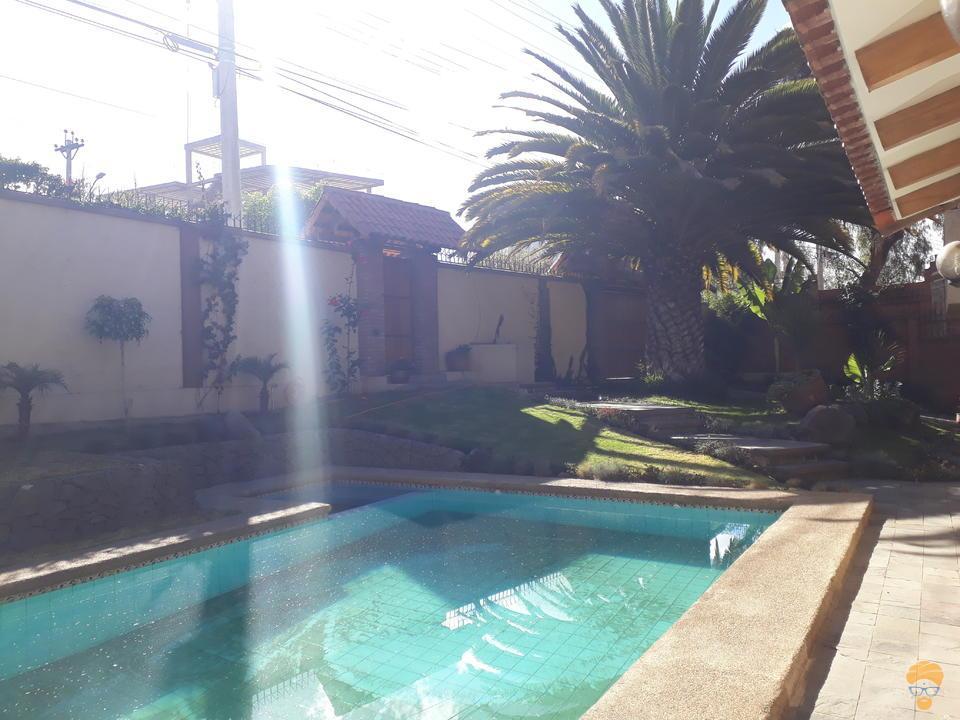 2-thumbnail-hermosa-casa-de-dos-plantas-catolica