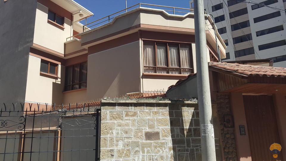 1-thumbnail-en-alquiler-bonita-casa-independiente-quintanilla