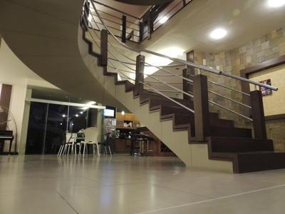 hermosa-casa-en-venta-de-construccion