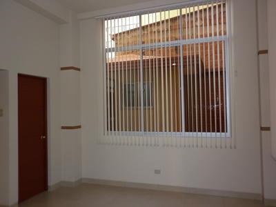 alquilo-local-comercial-a-estrenar-oquendo