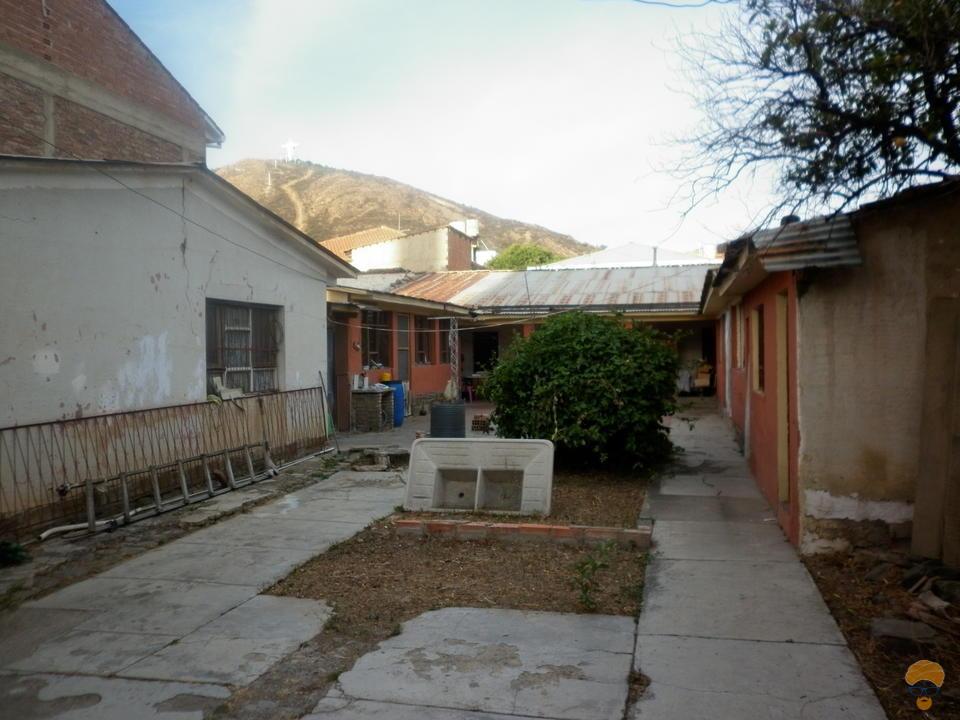 3-thumbnail-vendo-casa-como-lote-inmediaciones-torre
