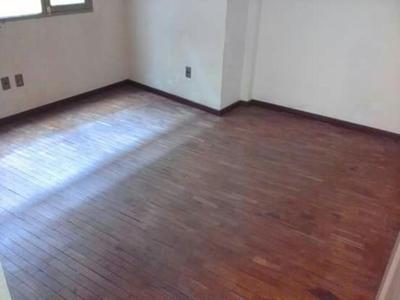 en-alquiler-amplio-garzonier-zona-las-cuadras