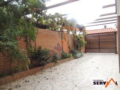 hermosa-casa-en-venta-con-av-villavicencio-thunupa