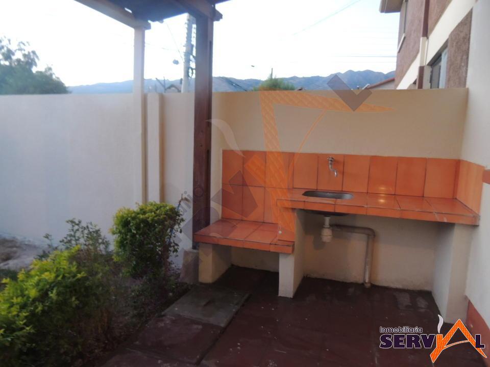 6-thumbnail-casa-de-2-plantas-independiente-av-villazon