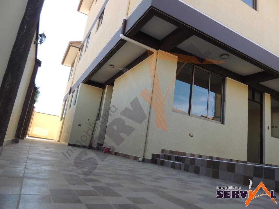 6-thumbnail-casa-en-venta-estilo-minimalista-1-2-sacaba
