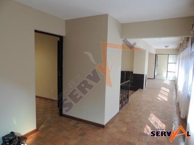 casa-de-2-plantas-sobre-av-ramon-rivero