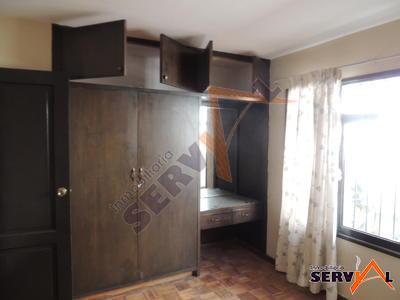 casa-de-2-plantas-sobre-av-ramon-rivero