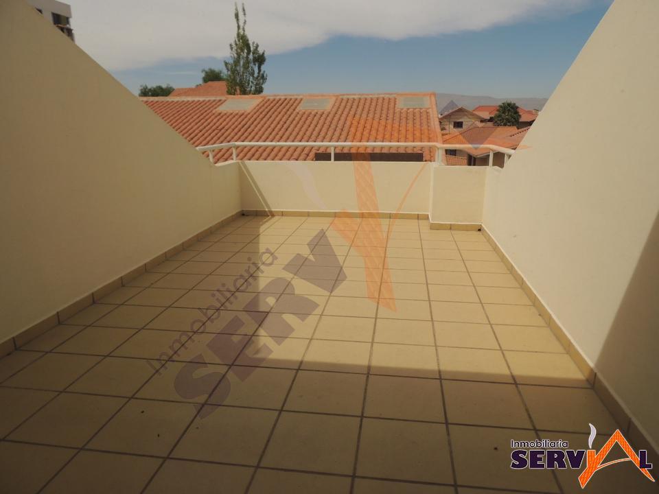 10-thumbnail-casa-en-venta-de-3-de-la-rosa