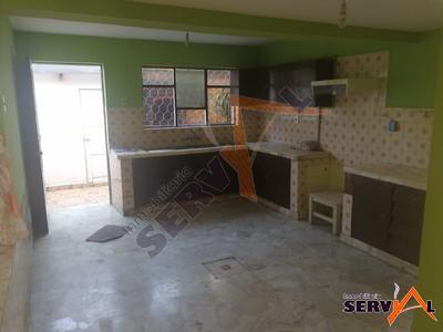 casa-de-dos-plantas-en-circunvalacion-inmediaciones-hernan-siles