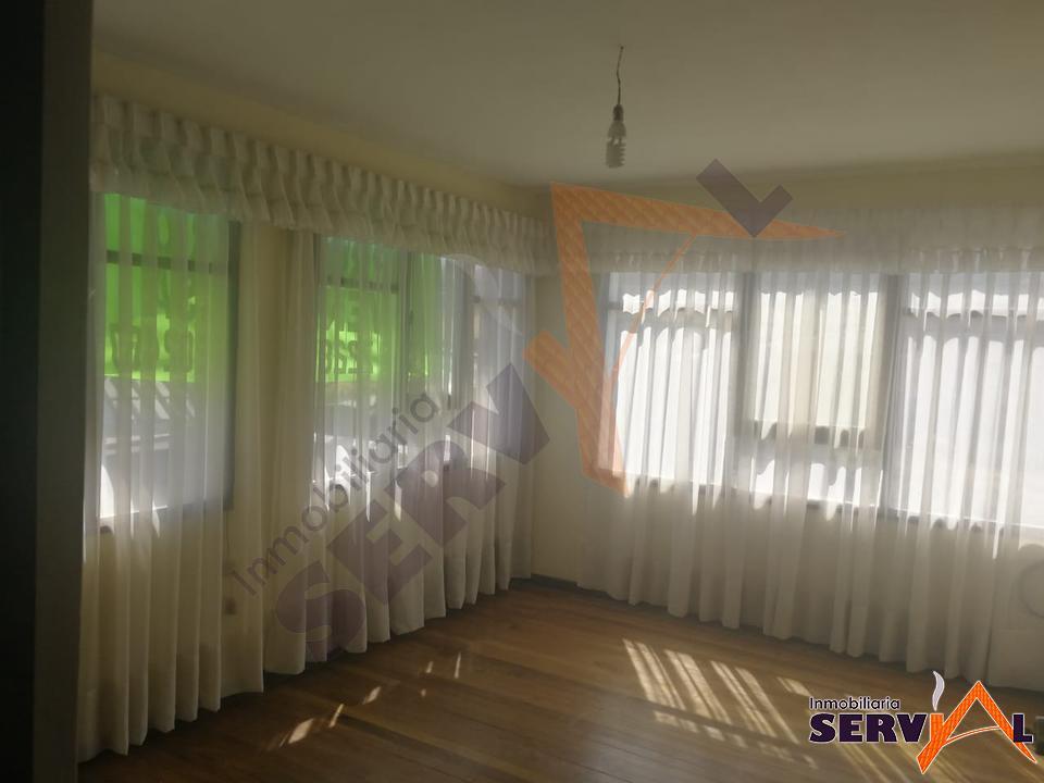 4-thumbnail-casa-de-dos-plantas-en-circunvalacion-inmediaciones-hernan-siles