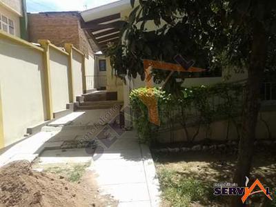 alquilo-casa-con-departamento-auxiliar-circunvalacion