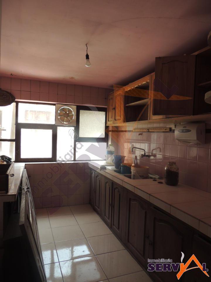 6-thumbnail-amplio-departamento-en-alquiler-inmediaciones-rosa-av-jaime-mendoza