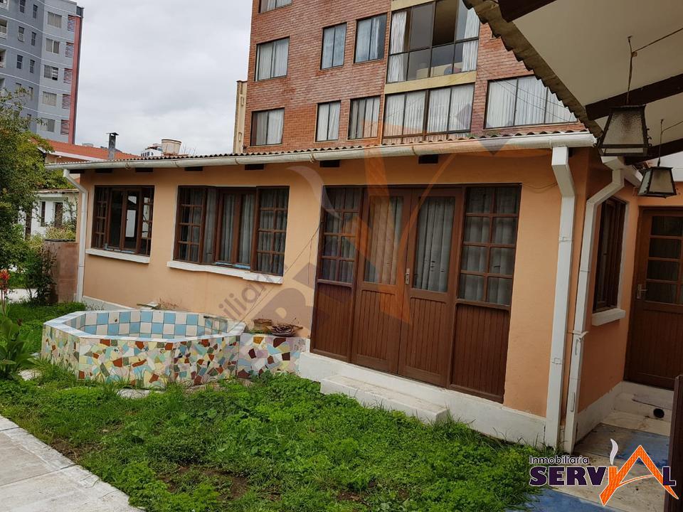7-thumbnail-casa-en-venta-a-pasos-m2