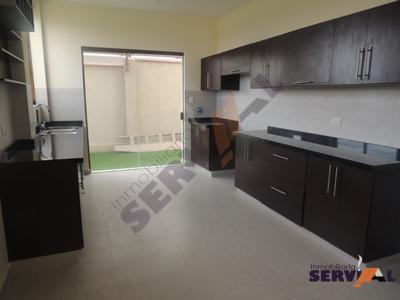 vendo-casa-de-dos-planta-inmediaciones-av-caracol