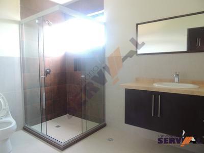 vendo-casa-de-dos-planta-inmediaciones-av-caracol