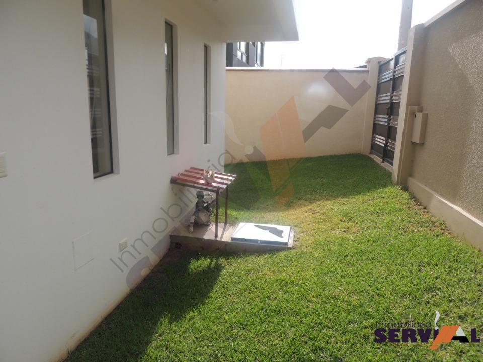 13-thumbnail-vendo-casa-de-dos-planta-inmediaciones-av-caracol