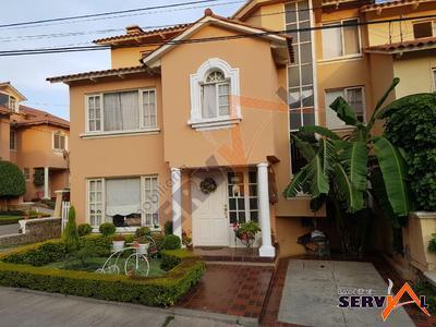 linda-casa-en-venta-inmediaciones-condominio