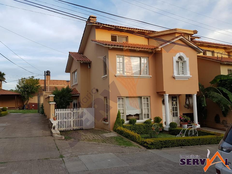 1-thumbnail-linda-casa-en-venta-inmediaciones-condominio