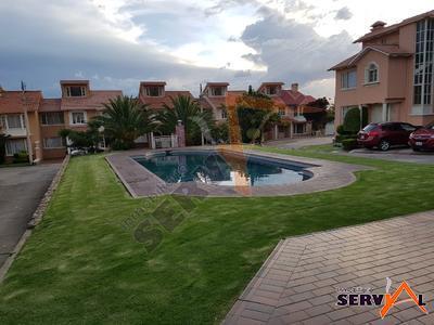 linda-casa-en-venta-inmediaciones-condominio