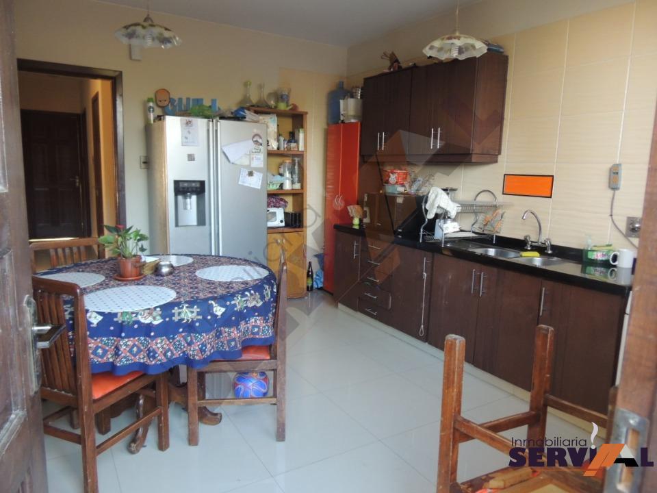 12-thumbnail-en-condominio-hermosa-casa-de-el-bosque-2