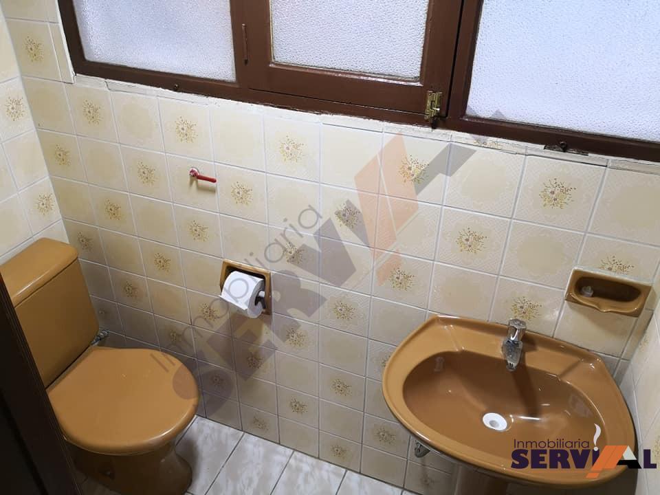 5-thumbnail-se-alquila-casa-amoblada-de-av-jaime-mendoza