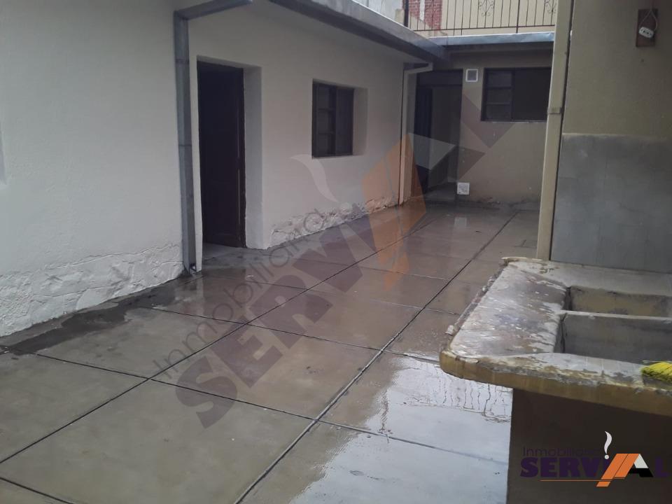 10-thumbnail-casa-de-dos-plantas-independiente-felix-capriles