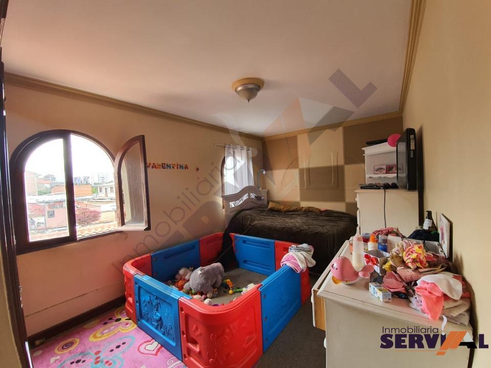 12-thumbnail-casa-independiente-de-dos-plantas-av-circunvalacion