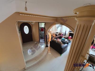 casa-independiente-de-dos-plantas-av-circunvalacion