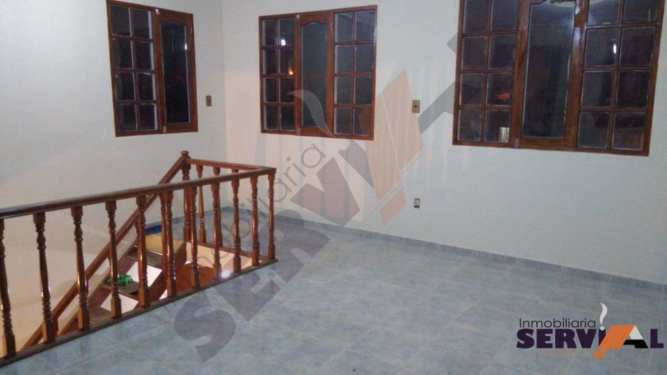 10-thumbnail-alquilo-casa-3-plantas-en-t-haenke