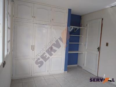 alquilo-casa-3-plantas-en-t-haenke