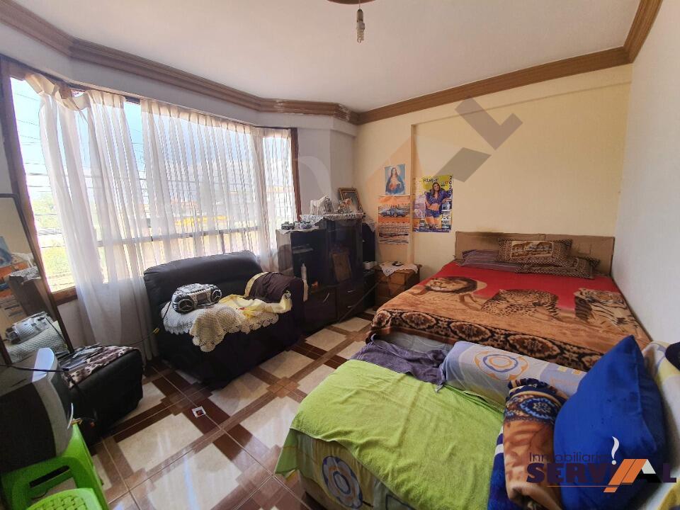 4-thumbnail-casa-con-3-departamentos-independientes-av-blanco-galindo