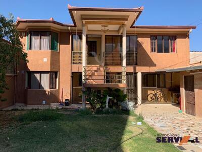 casa-con-dos-departamento-en-senor-de-mayo
