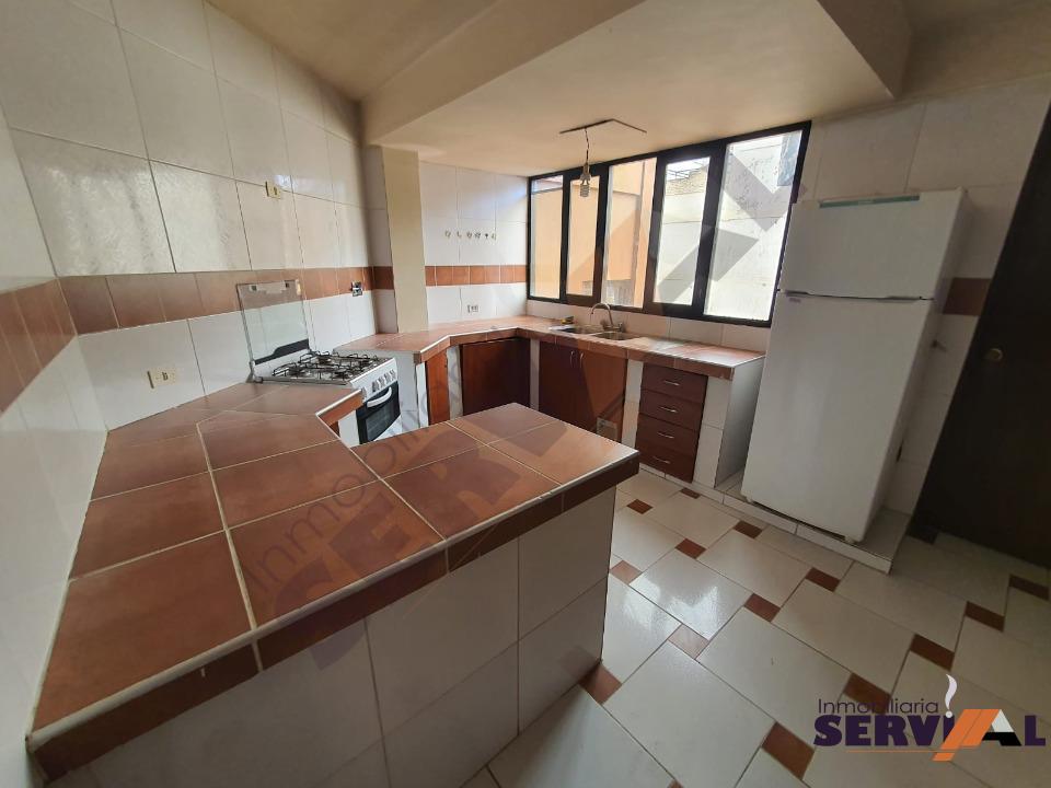 3-thumbnail-departamento-semi-amoblado-en-alquiler-juan-de-la-rosa