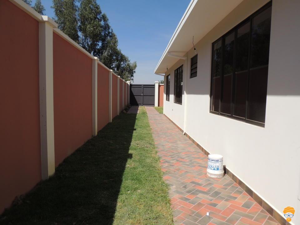 6-thumbnail-hermosa-casa-nueva-sobre-400-mts