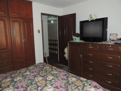 vendo-casa-2-plantas-tadeo-haenke